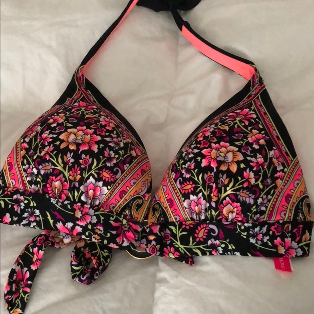 Padded halter bikini